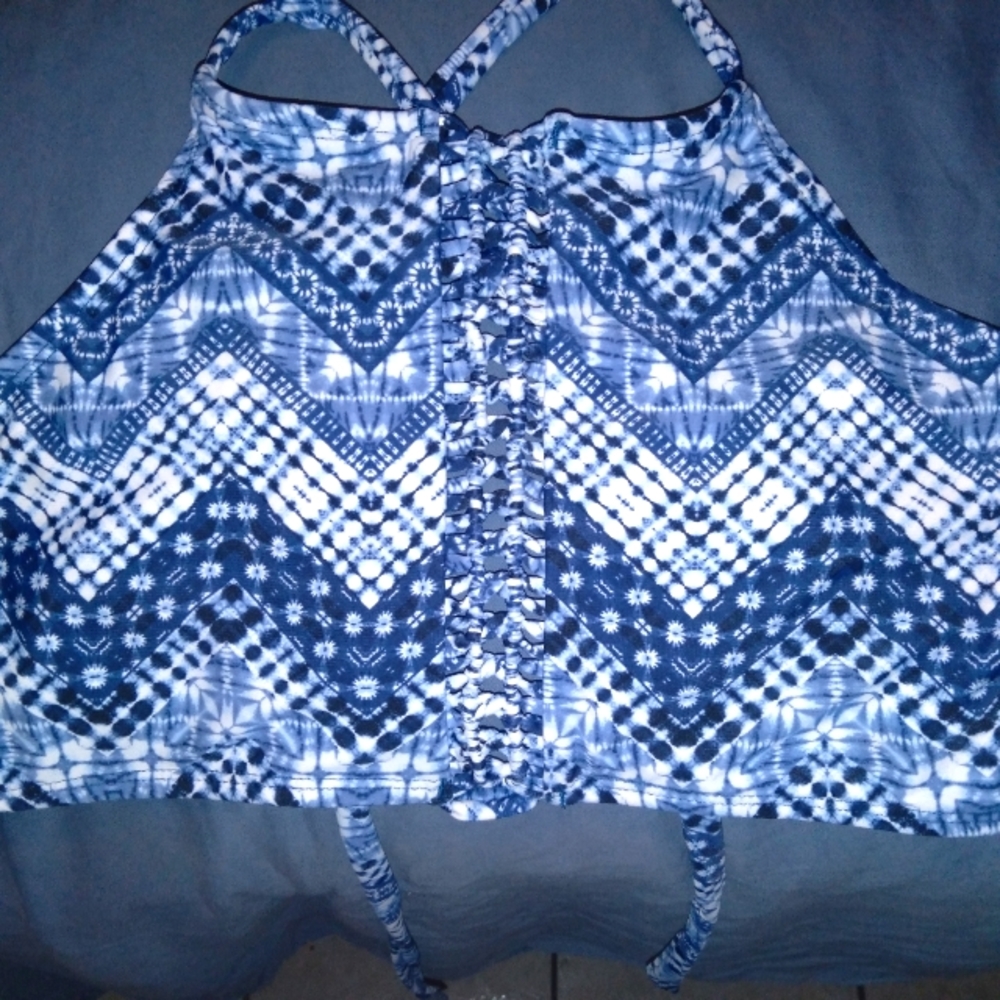 No boundaries XL swim Bikini Top💙